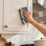 Como Tirar Gordura Dos armários da Cozinha